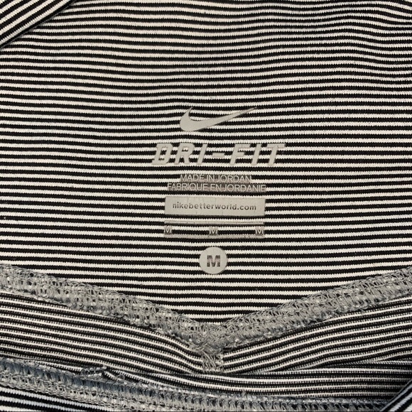 High waisted Nike cropped legging - Picture 3 of 4